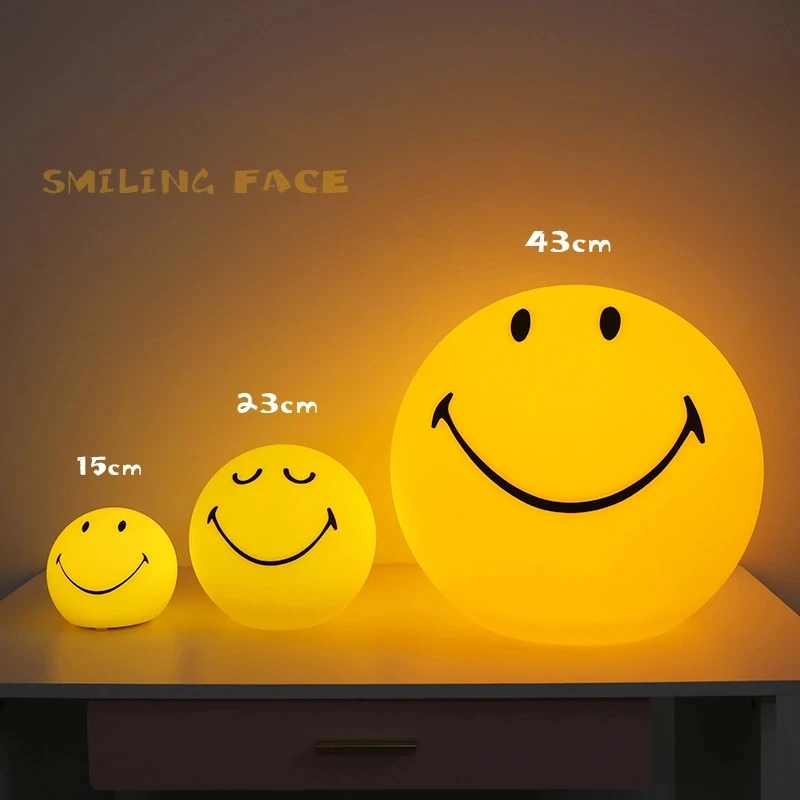 Smiley Dace Lamp